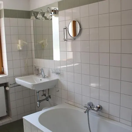 Bed & Breakfast Wanderhotel Garni Cresta
