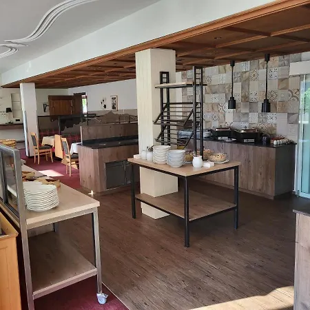 Wanderhotel Garni Cresta Bed & Breakfast
