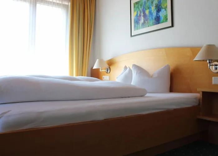 Bed & Breakfast Wanderhotel Garni Cresta