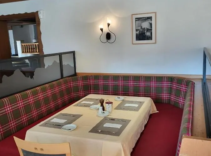 Wanderhotel Garni Cresta 3*